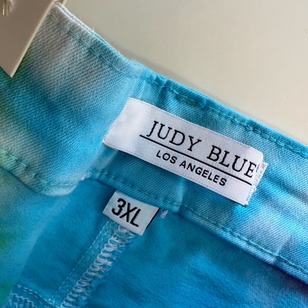 Judy Blue High‎ Waist Tie Dye Denim Shorts Size 3X - Picture 8 of 10
